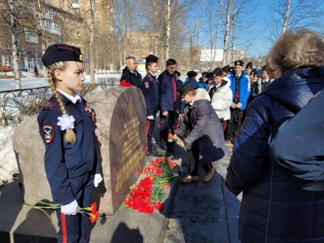 В Ухте почтили память милиционеров, трагически погибших