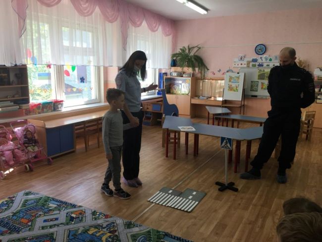 Воспитанников детского сада № 40 Ухты навестили сотрудники полиции